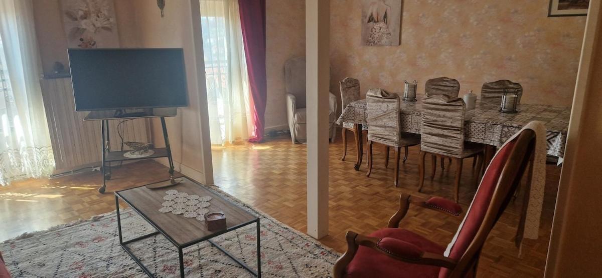 Appartement 120 M² Duplex Coeur Historique Au Calme Le Puy-en-Velay Exterior foto